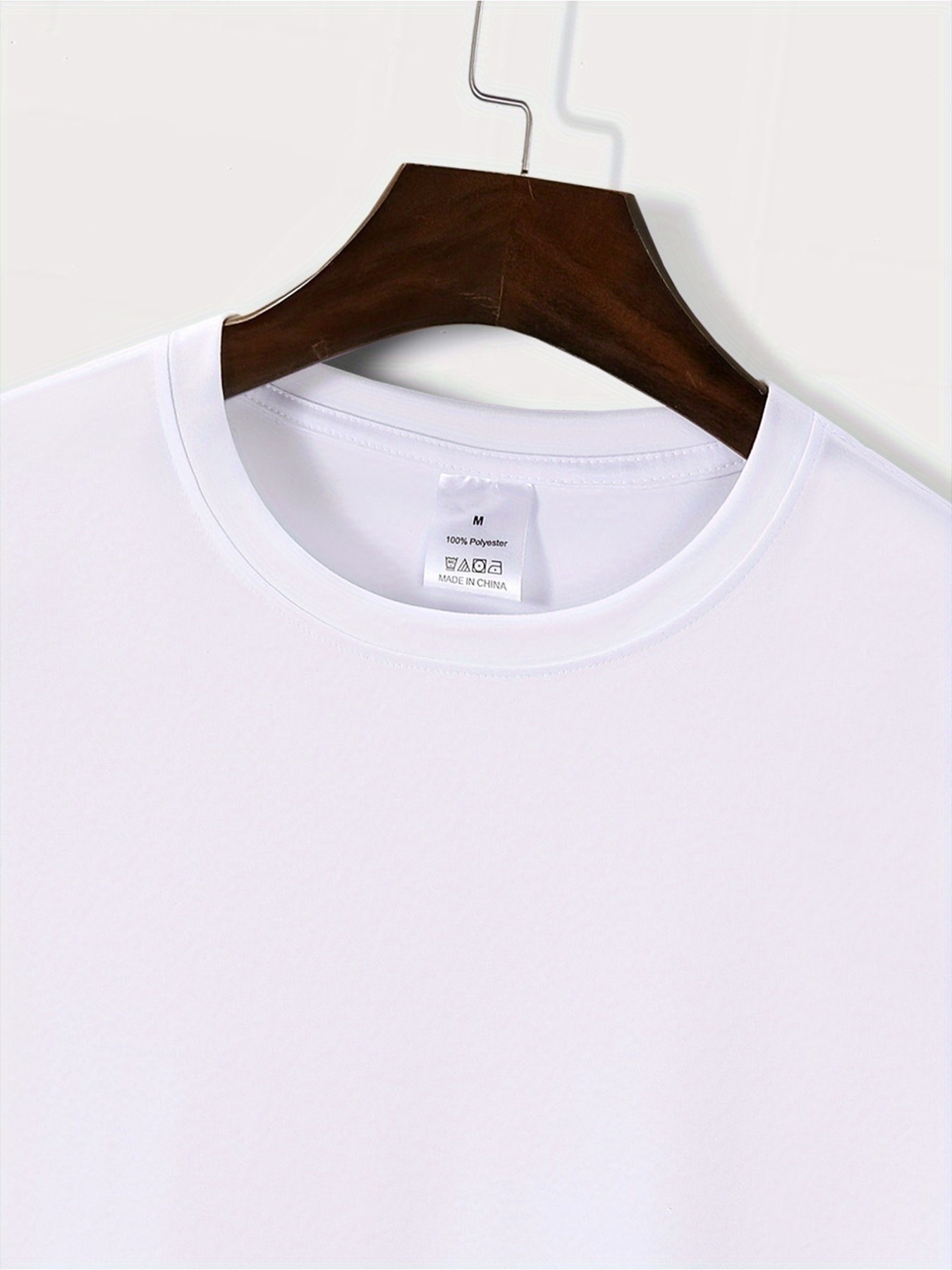The men's short-sleeved shirt  - огляд і ціна Summer Clothing Must Haves