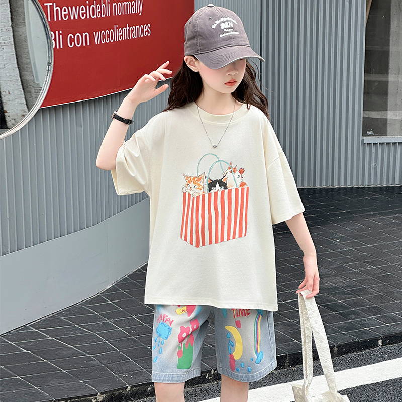 Teenage Girls Summer Top and B - огляд і ціна Summer Clothing Drawing